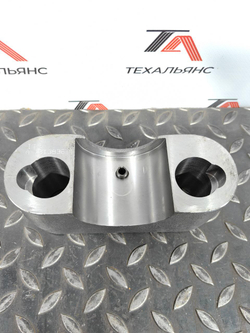 Крышка 131-1644(бугель ленивца)