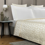 Покрывало Frette Luxury Tile Milk (270 x 270 см)