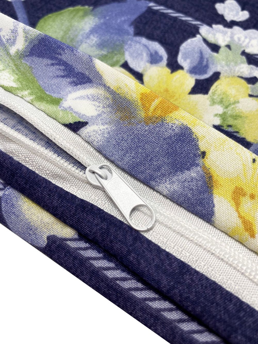 Постельное белье полисатин Simple House "River" 1,5-сп Наволочка 50x70 см 1 шт Простынь на резинке 90x200 см Пододеяльник 145x215 см