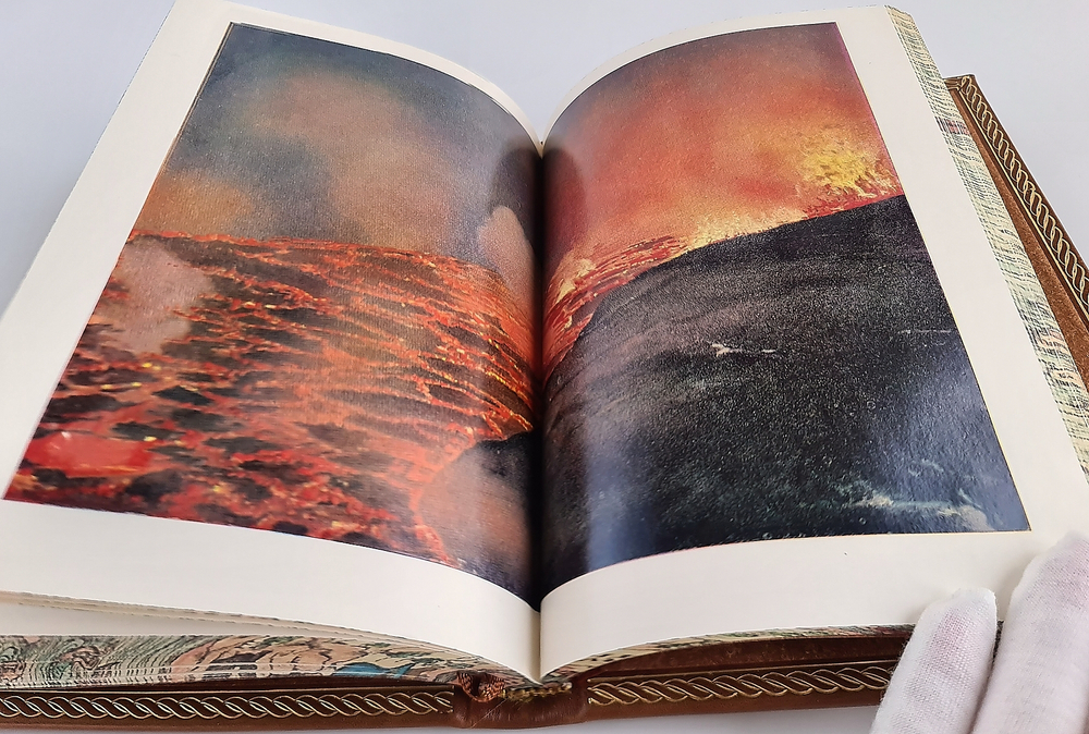 "Встречи с дьяволом". Гарун Тазиев - подарочное издание