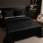 Велюровое покрывало в клетку с наволочками OVL047