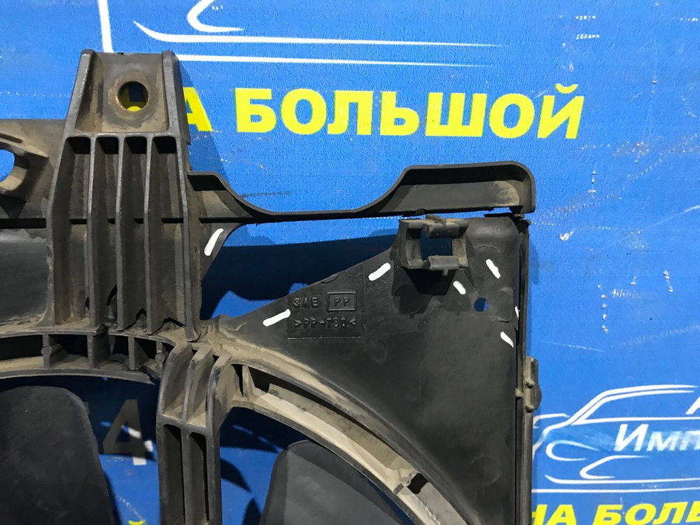 Диффузор радиатора двигателя NISSAN LIBERTY 1999