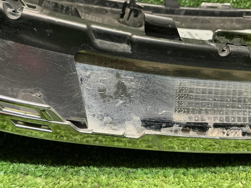 Решетка бампера LH Mercedes S Z223 (20-нв) Maybach