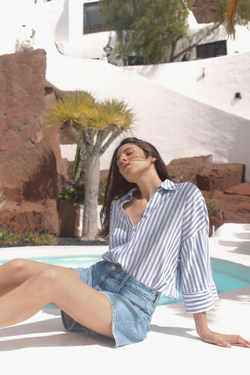 ZARA РУБАШКА ИЗ СМЕСОВОГО ЛЬНА С ШИРОКИМИ РУКАВАМИ, СИНИЙ/БЕЛЫЙ