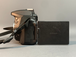 Nikon D5300 Kit 18-55mm 57.176 кадров