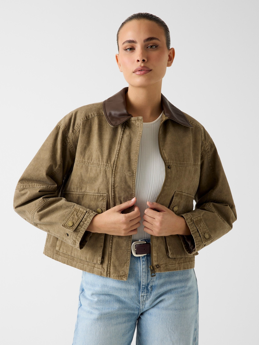 Куртка женская GUESS