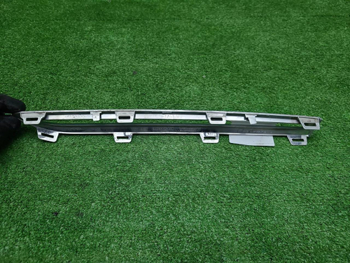 Молдинг решетки LH Mercedes GLE V167 (18-24) AMG