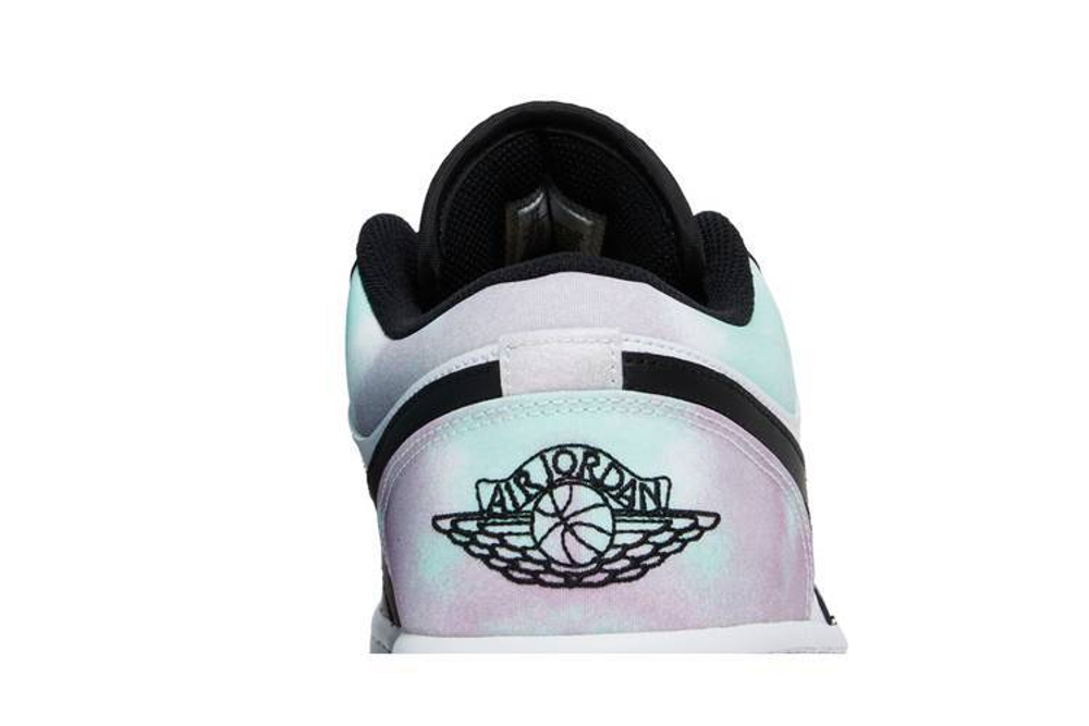 Кроссовки Jordan Air Jordan 1 Low Se "Supernova"