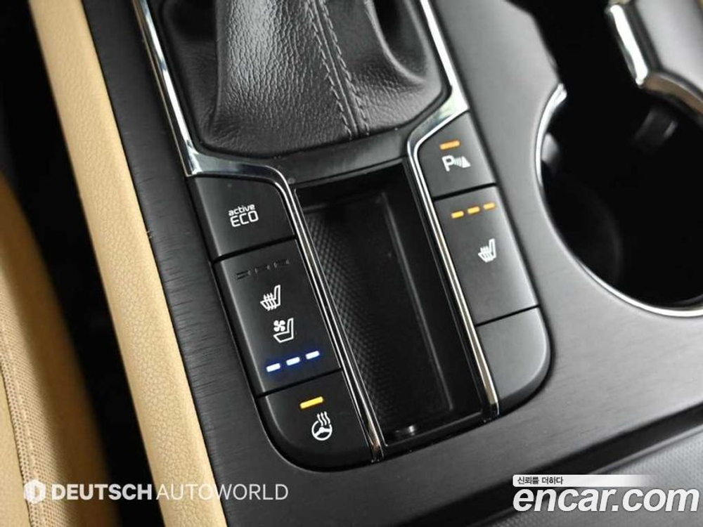 Kia The New Carnival (Sedona) 9-и местный Luxury (05.2020)