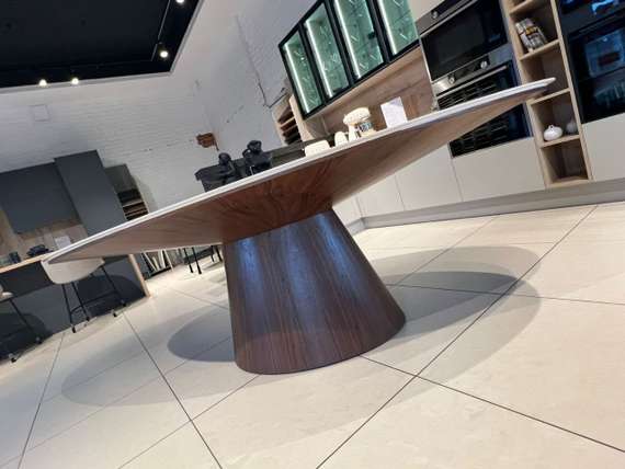 Стол овальный Ando 230х110 см, керамика Carrara, шпон ореха