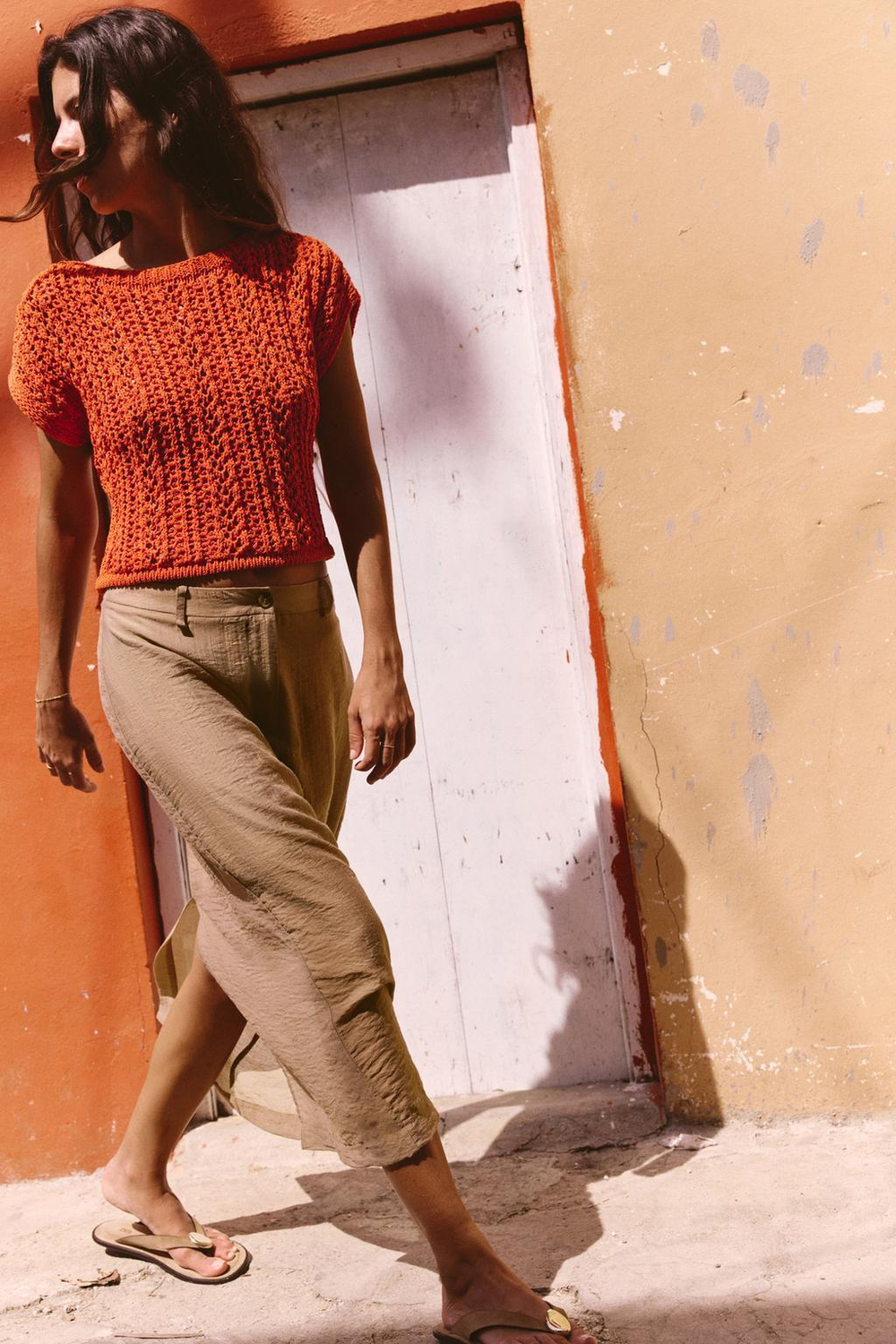 ZARA УКОРОЧЕННЫЙ ТРИКОТАЖНЫЙ ТОП, ОРАНЖЕВЫЙ