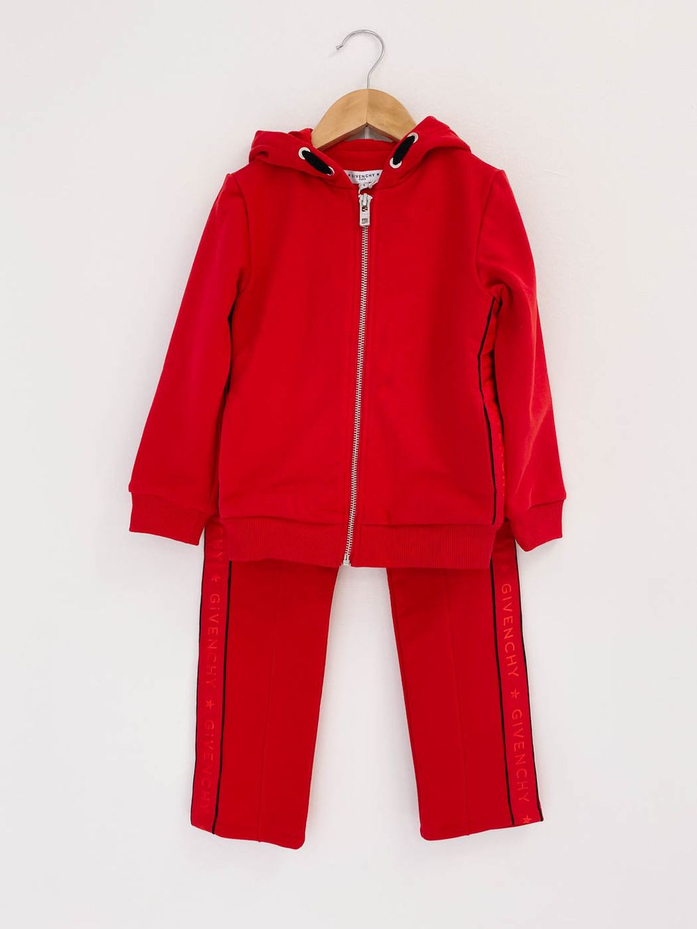 Костюм Givenchy