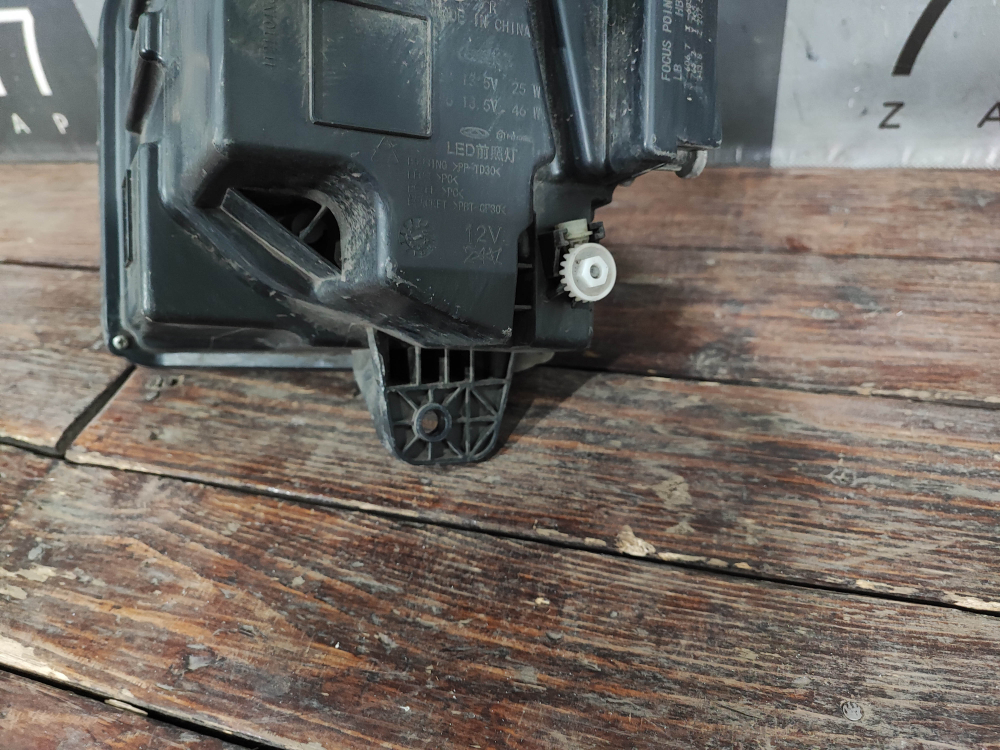 Фара правая LED Jaecoo J7 23-нв Б/У Оригинал 605000779AA