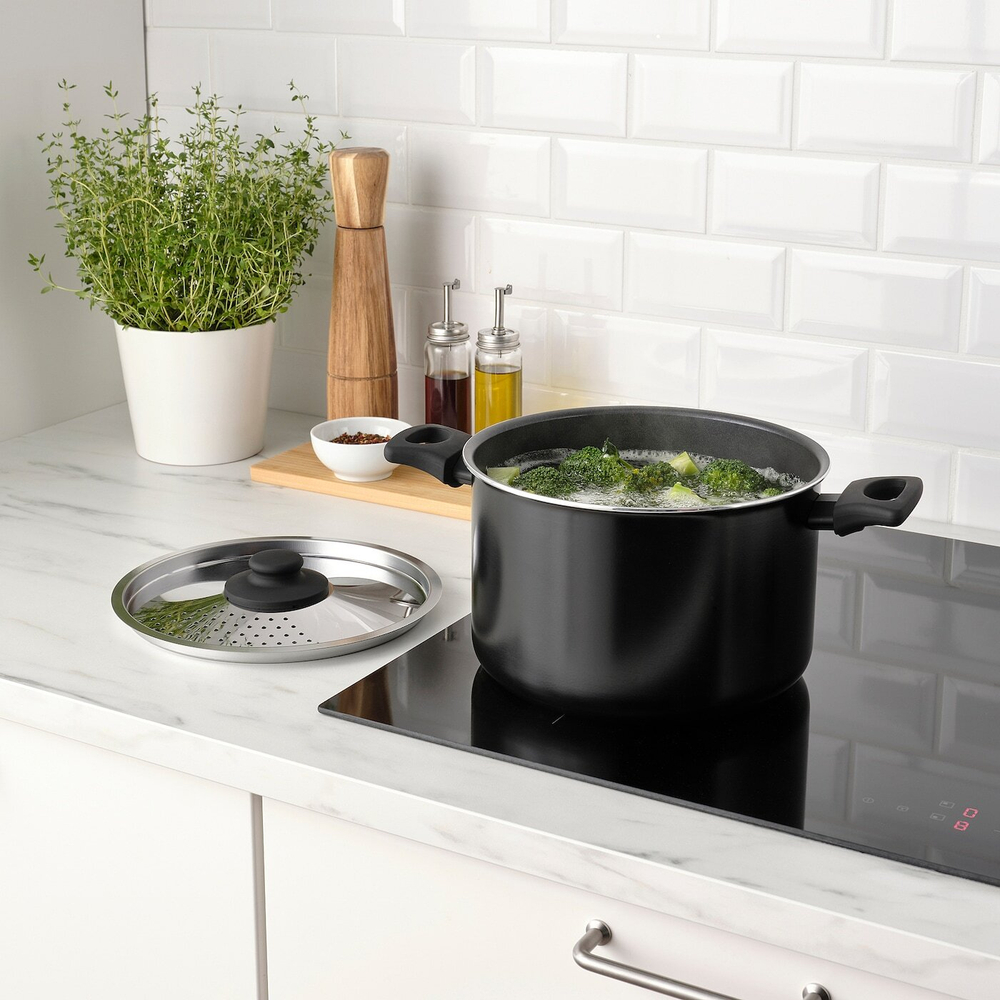 Кастрюля с крышкой IKEA HEMLAGAD (ХЕМЛАГАД), Черный, Алюминий, диаметр 25 см, 5 л