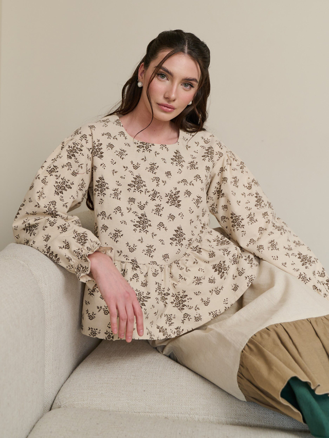 Блузка с баской нарядная