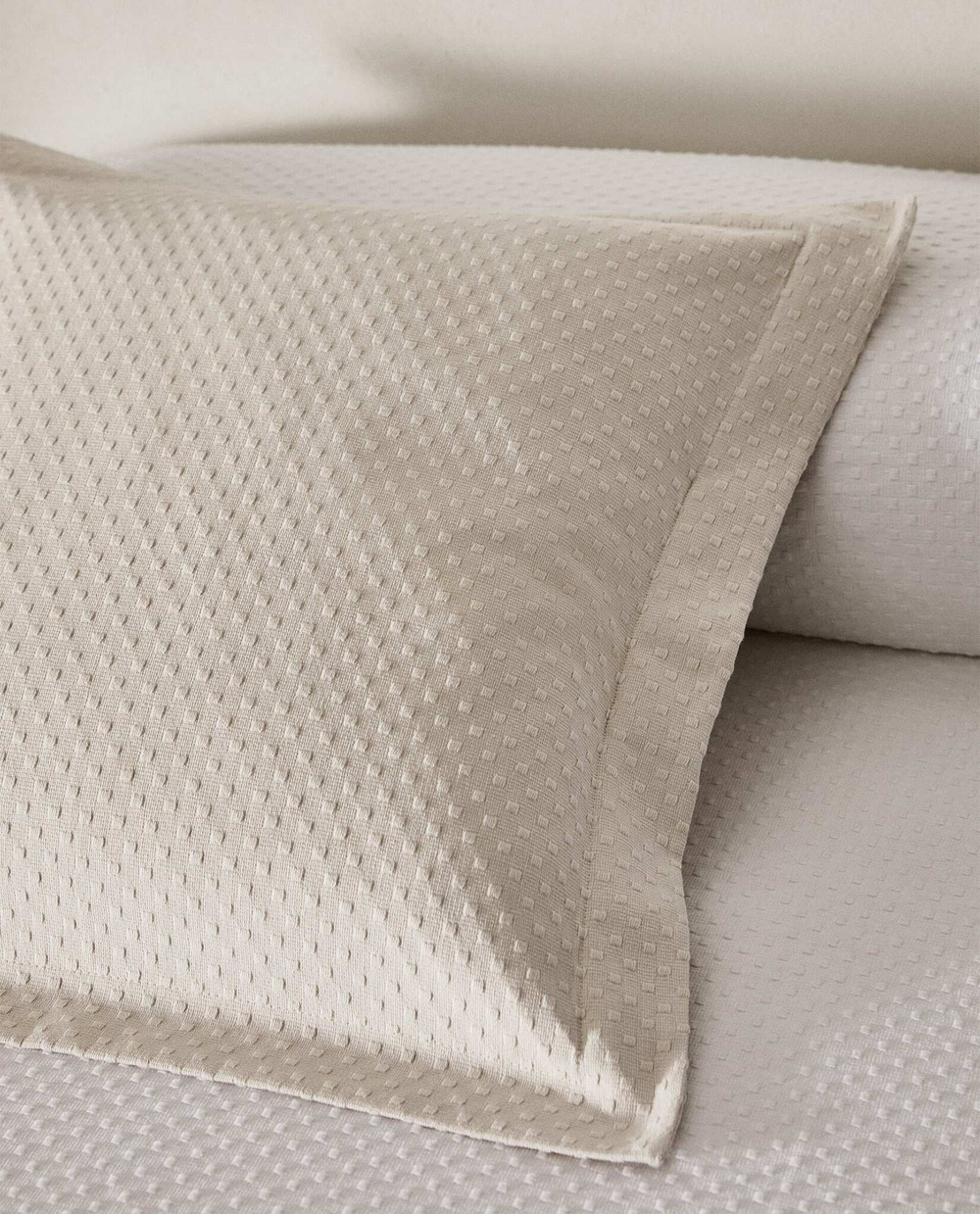 ZARA HOME ЧЕХОЛ ДЛЯ ДЕКОРАТИВНОЙ ПОДУШКИ С УЗОРОМ, БЕЖЕВЫЙ