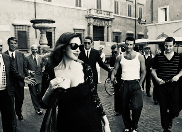 Почему красота раздражает? Правда о зависти и агрессии общества