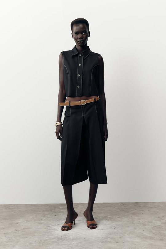 ZARA ДЛИННЫЕ БЕРМУДЫ СО СКЛАДКАМИ И РЕМНЕМ, ЧЕРНЫЙ
