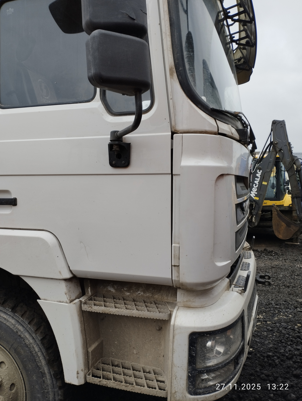 Shacman (Shaanxi) SX* 6x4 Самосвал SX3258DR384 (Дизельный, 9,7 л, 329 л.с., МТ)