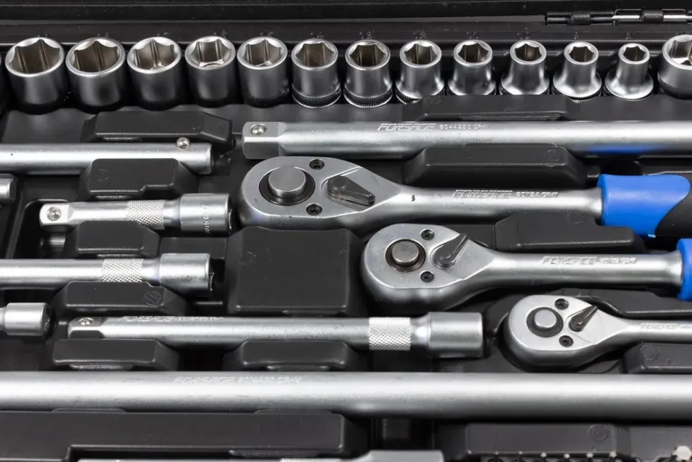 Набор инструментов 180пр. 1/4''3/8''1/2''(6гр.)(4-32мм) Forsage F-41802-5