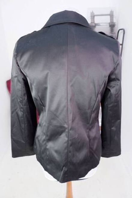 Жакет приталенного кроя, визуально на 50 размер, новый