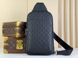 Сумка-слинг Louis Vuitton 40 см