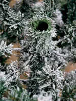 Заснеженная елка с шишками «ile Grande» (Литая+пвх) 180 см / 1,8 м