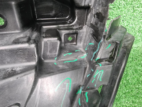 Кронштейн переднего бампера Hongqi H5 2 (22-нв)