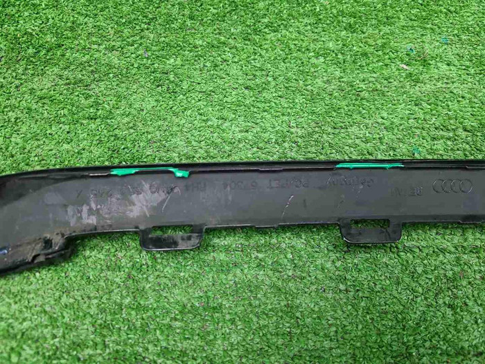 Молдинг переднего бампера Audi Q7 2 (2019-2024)