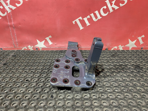 Кронштейн кабины правый 2019г.