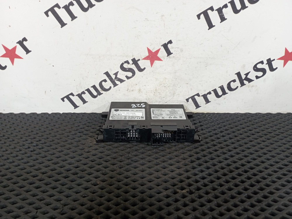 Блок управления двери левой 2020г.