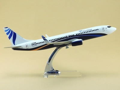 Модель самолета Boeing 737-800 (М1:100, Nordstar)