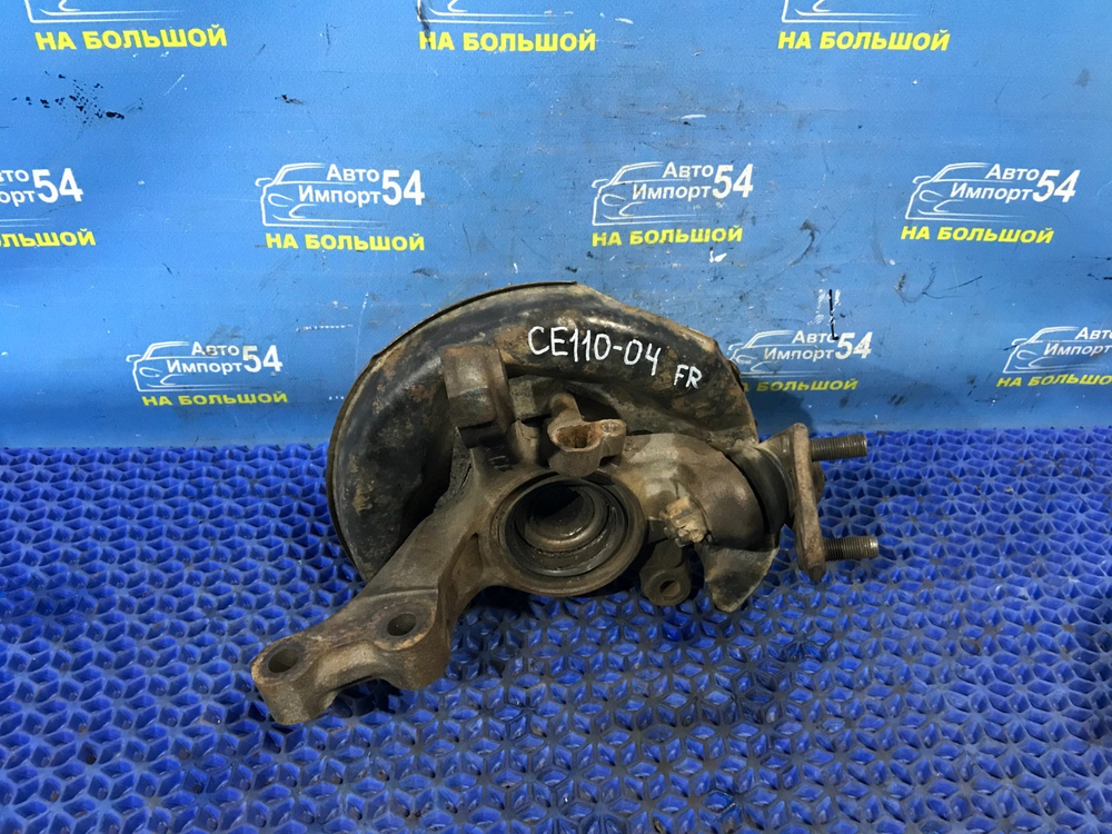 Ступица передняя правая TOYOTA COROLLA 1996