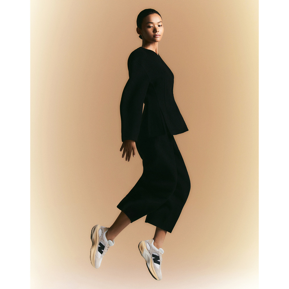 Кроссовки New Balance Warped Runner