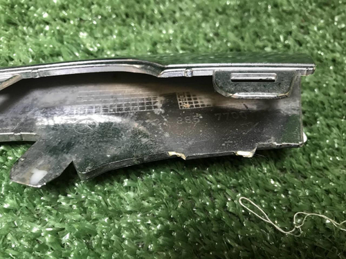 Молдинг переднего бампера Mercedes S W222 (17-20)