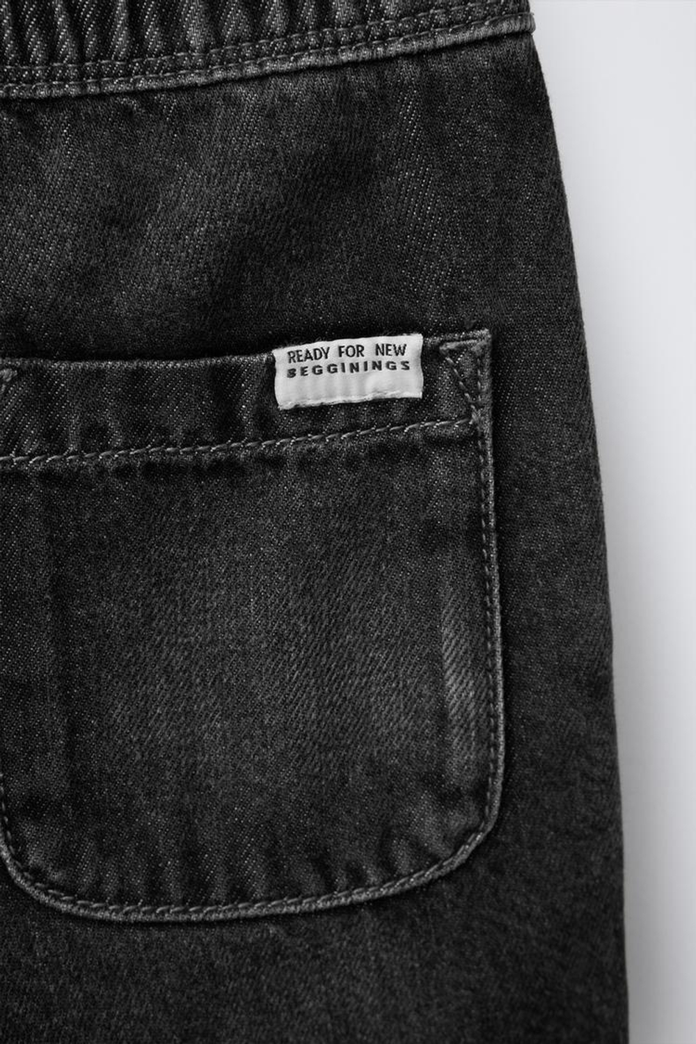 ZARA ДЖИНСОВЫЕ ШОРТЫ СО ШНУРКОМ, ЧЕРНЫЙ