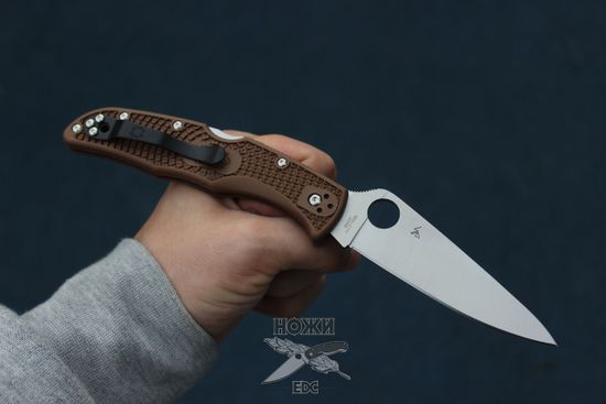 Складной нож Spyderco Endura Flat Ground Brown C10FPBN c клинком из стали VG-10, рукоять FRN