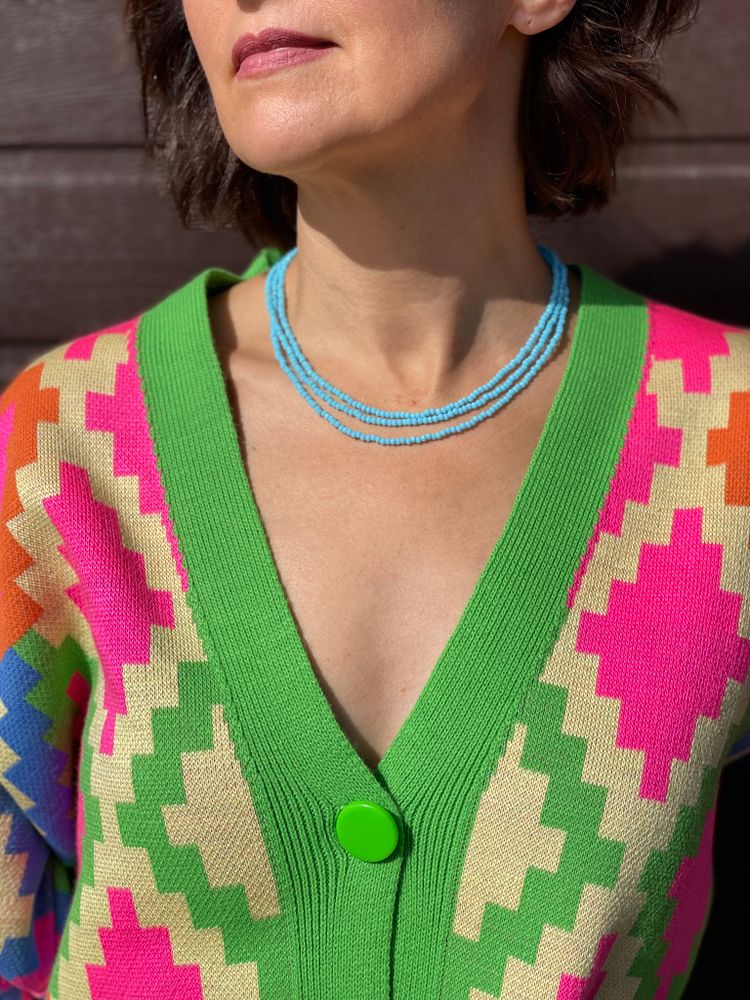 Нить-трансформер из венецианского бисера в стилистике Br.Cucinelli, цвет голубой. Застежка магнит. Можно носить как шейное украшение и как браслет.