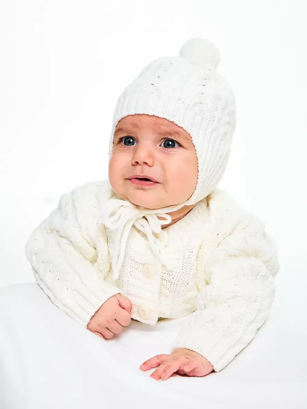 вязаный костюм для новорожденных