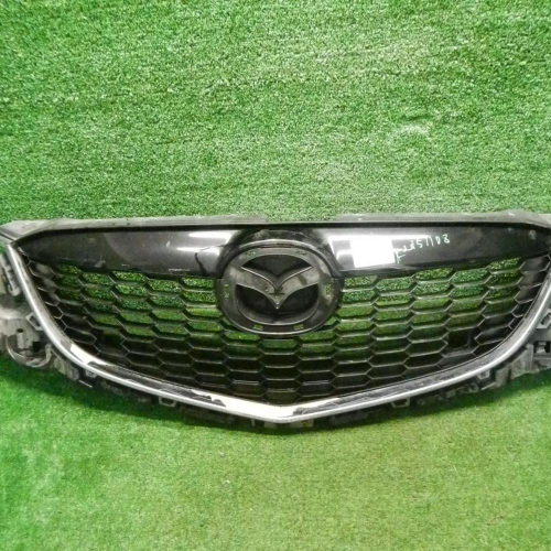 Решетка радиатора Mazda CX-5 (2011-2015)