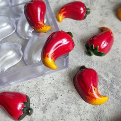 897 | Форма для шоколадных конфет "Перец" (275х175 мм)