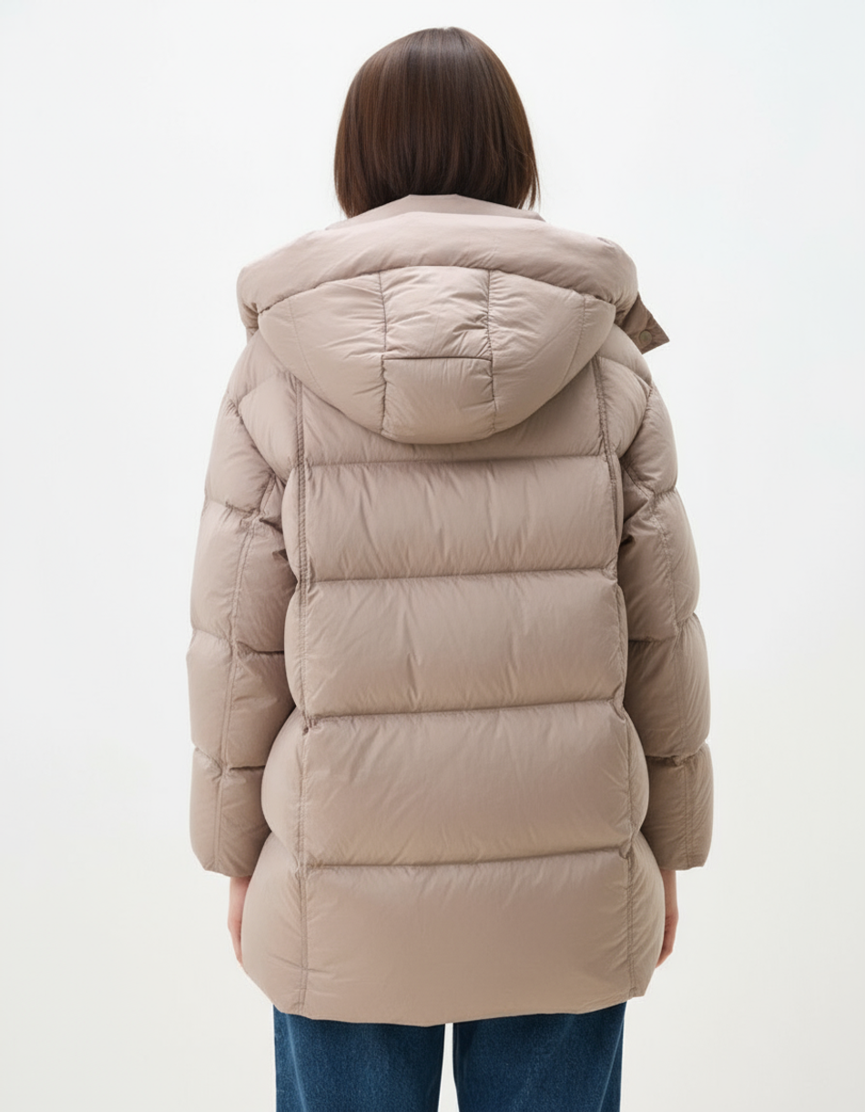 Объемный пуховик