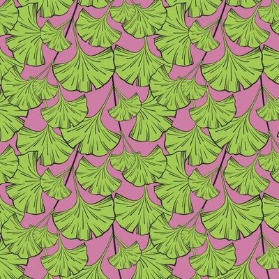 ЗЕЛЕНЫЕ ЛИСТЬЯ ГИНКГО БИЛОБА НА ФИОЛЕТОВОМ ФОНЕ