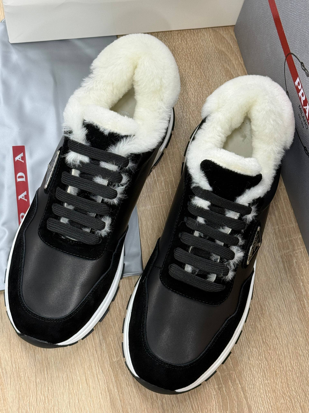 Кроссовки зимние Prada