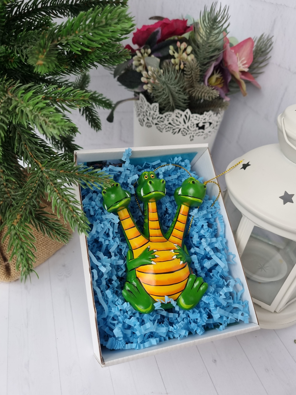 Змей горыныч ёлочная игрушка из фарфора