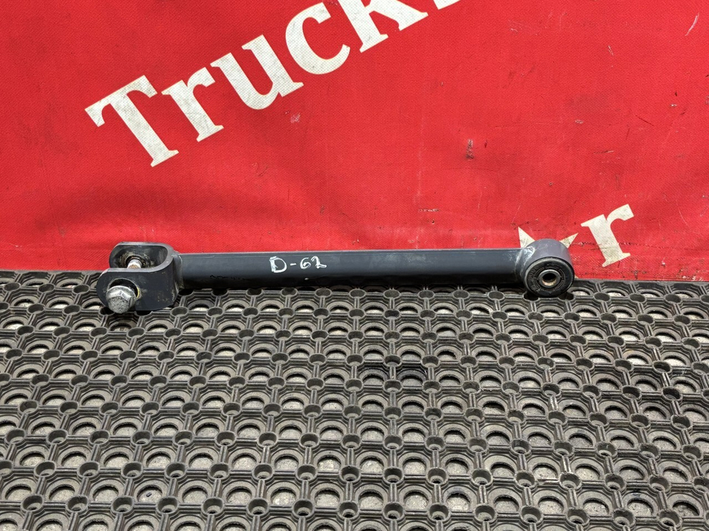 Стойка стабилизатора переднего 2023г