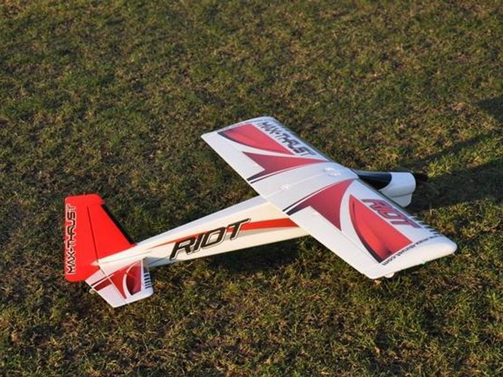 Радиоуправляемый самолет Р/У самолет Top RC Riot 1400мм PNP