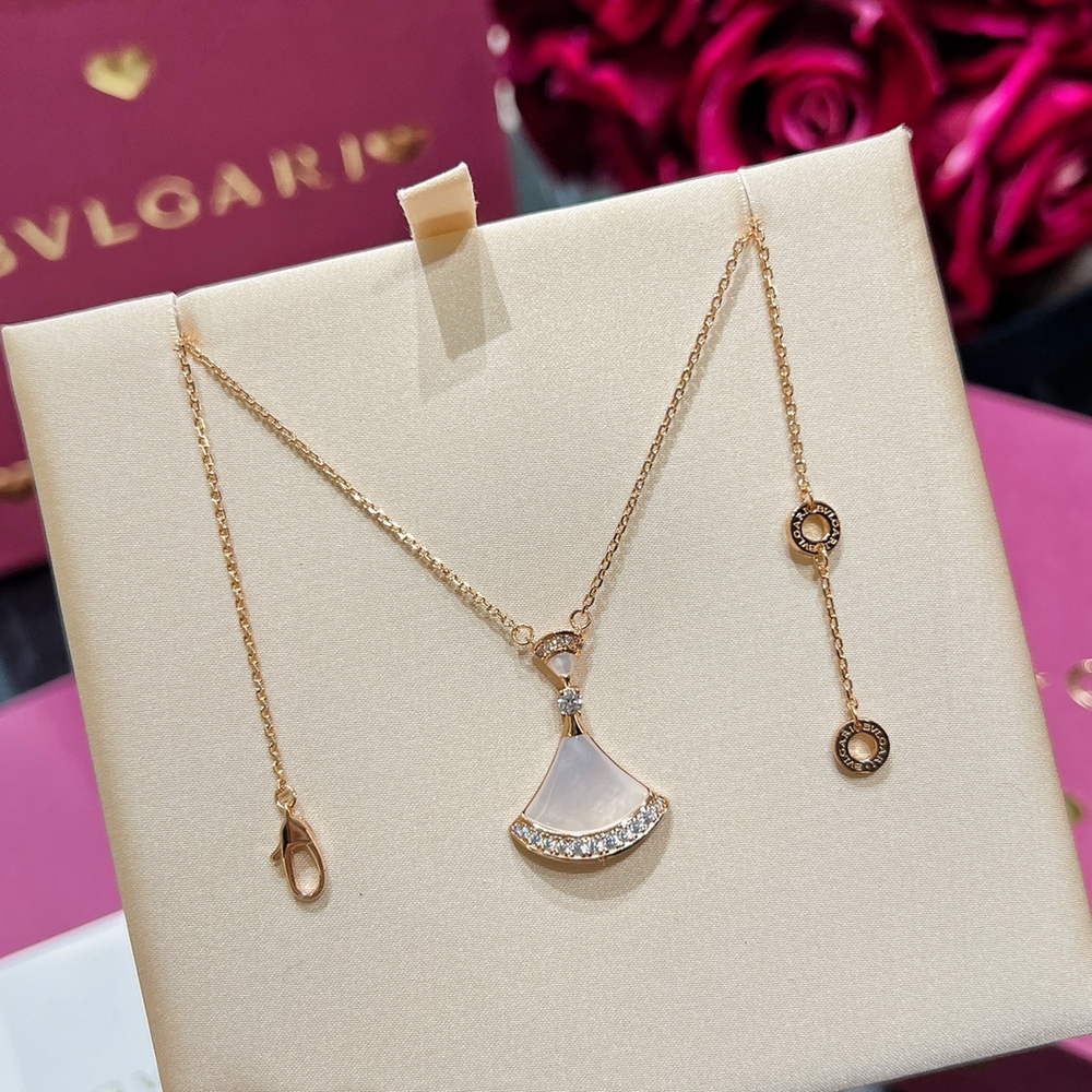 Bvlgari Divas' Dream Necklace