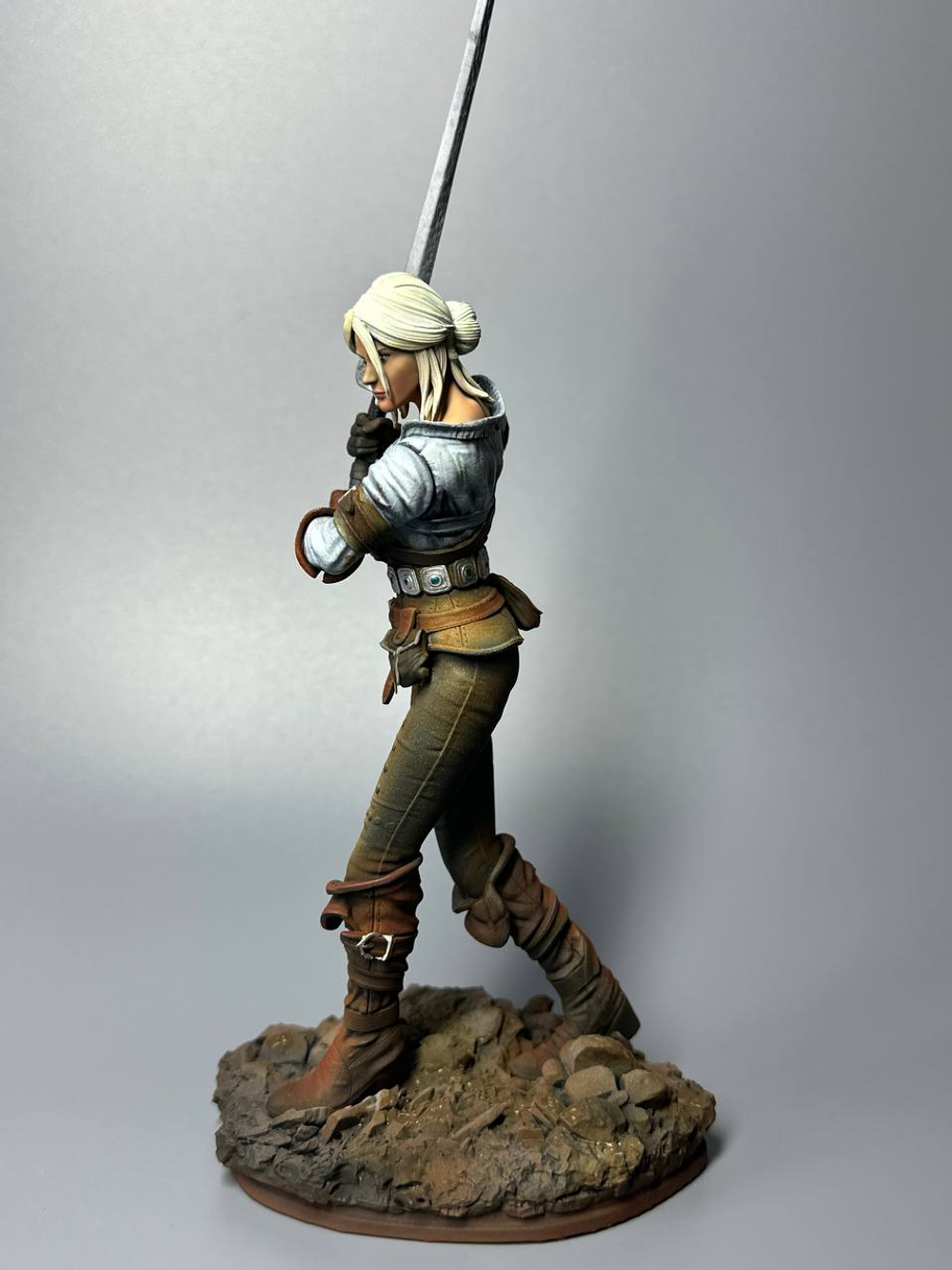 Ciri The Witcher Цири Ведьмак с мечом фигурка (окрашена)