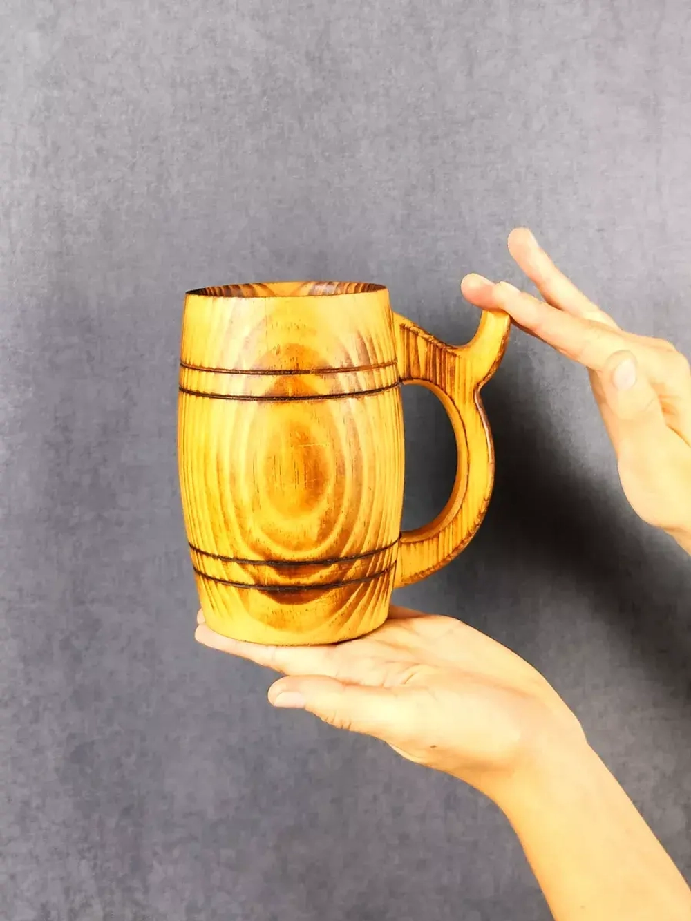 Кружка деревянная из кедра